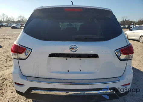 2015 Nissan Pathfinder S z USA, uszkodzony, nr VIN 5N1AR2MN6FC676063